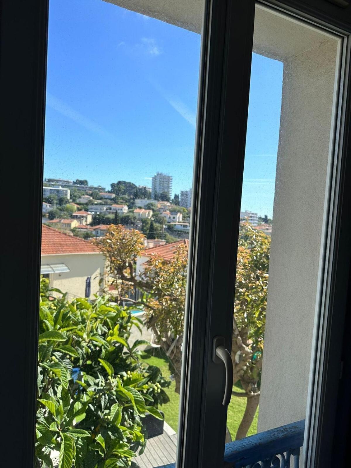Appartement Dans Villa Roi Soleil อองทีบส์ ภายนอก รูปภาพ