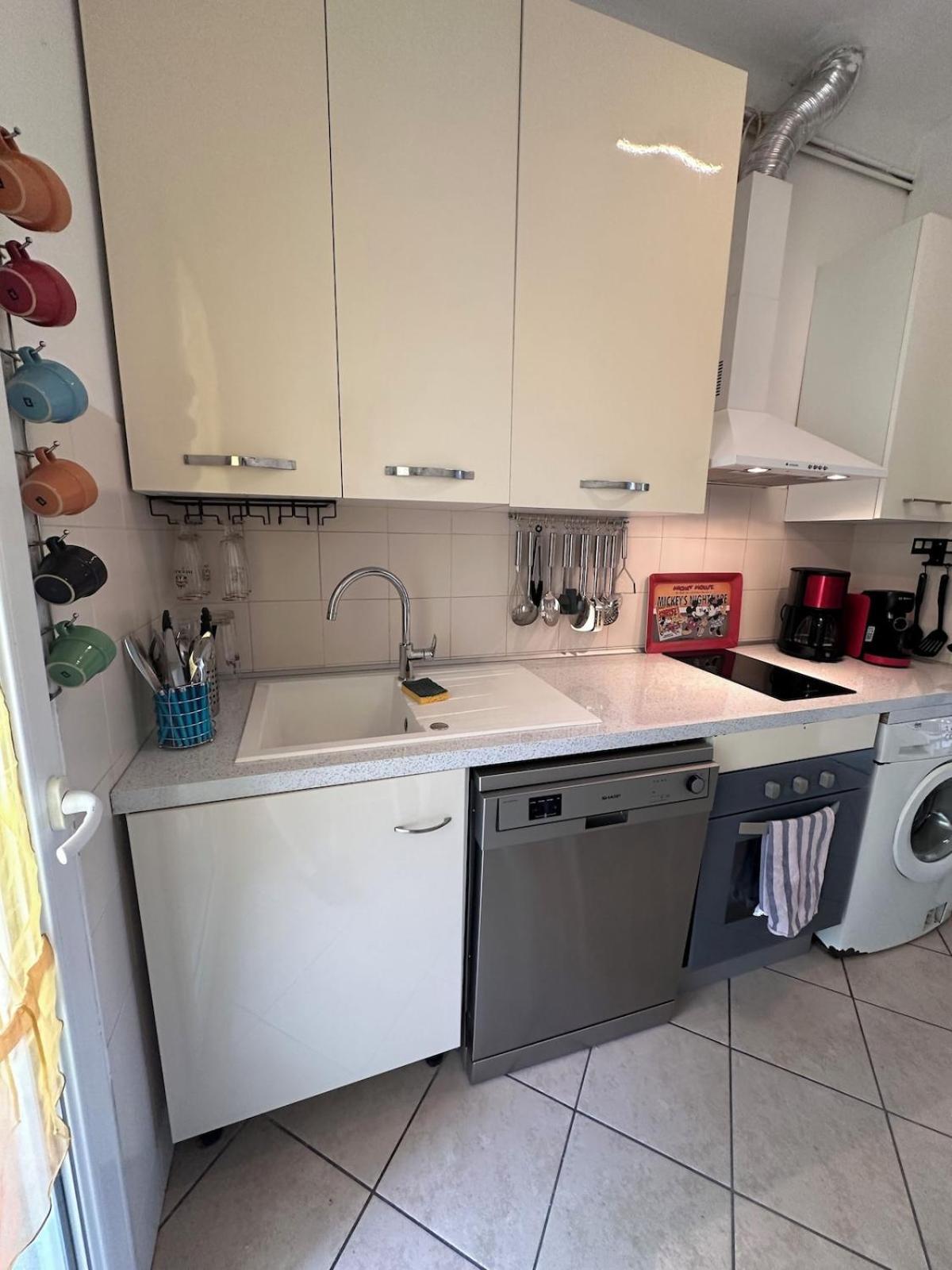 Appartement Dans Villa Roi Soleil อองทีบส์ ภายนอก รูปภาพ