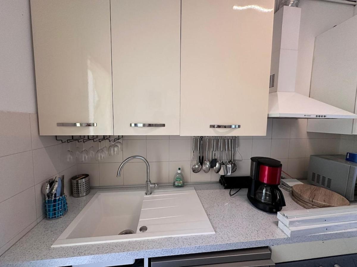 Appartement Dans Villa Roi Soleil อองทีบส์ ภายนอก รูปภาพ